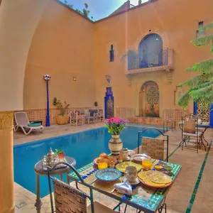 La Bleue & Bed & Breakfast